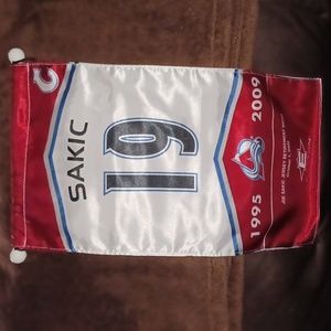 Joe Sakic mini retirement banner